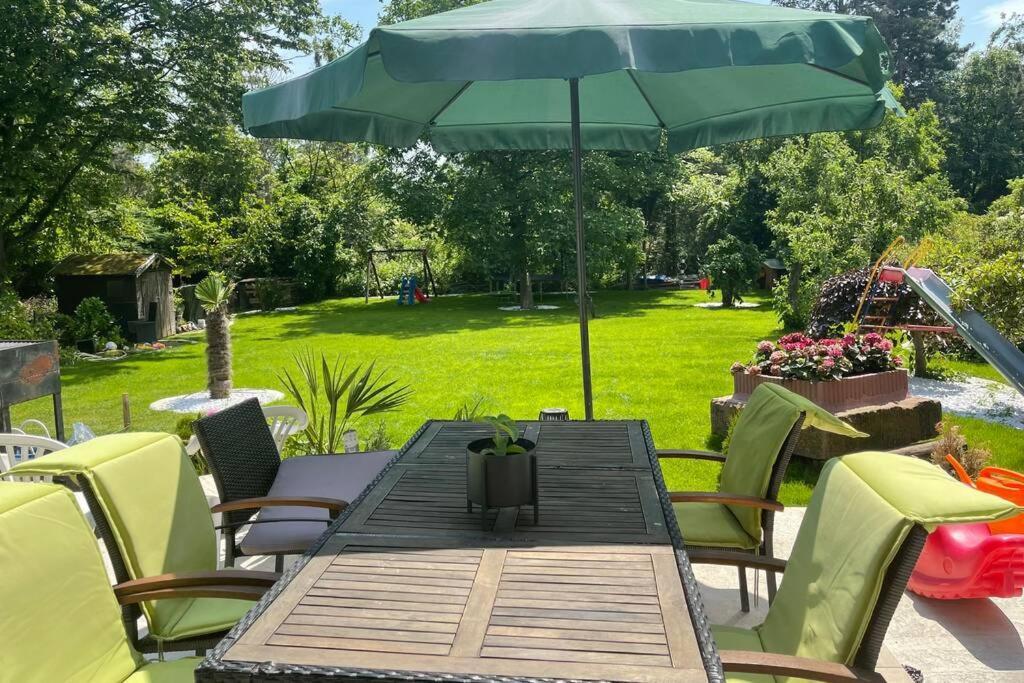 Wunderschoene Terrassenwohnung Mit Blick Ins Gruene! ميربش المظهر الخارجي الصورة