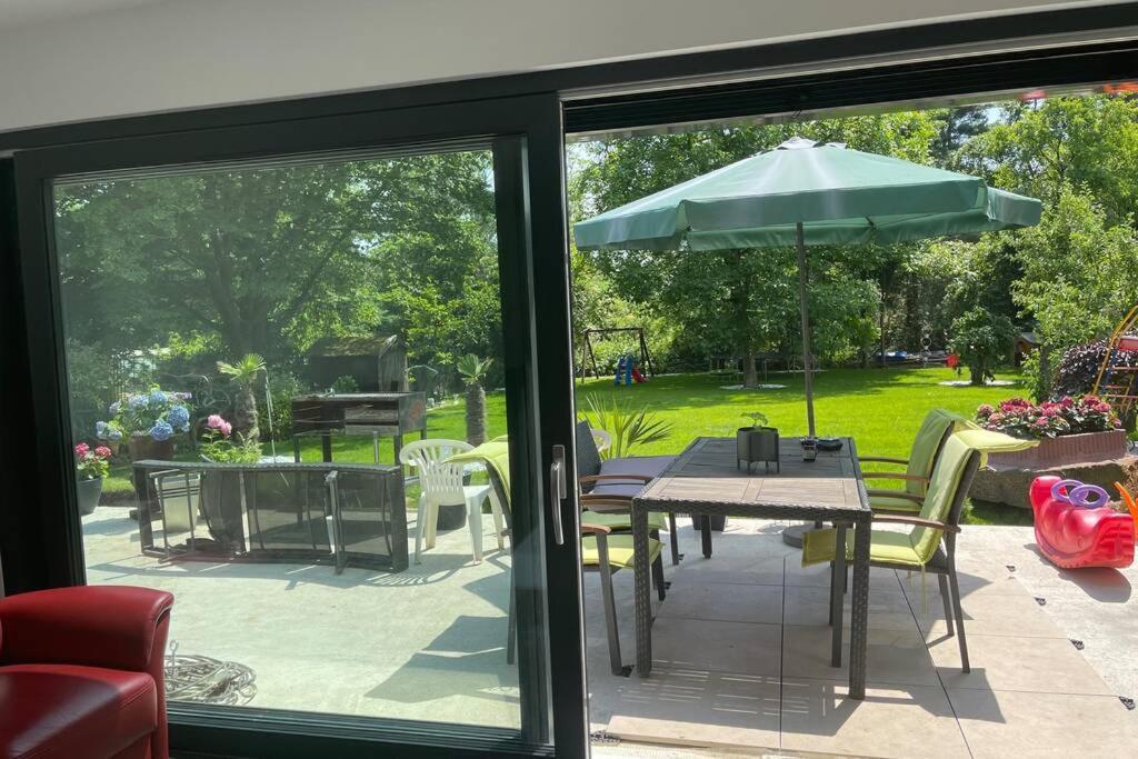 Wunderschoene Terrassenwohnung Mit Blick Ins Gruene! ميربش المظهر الخارجي الصورة